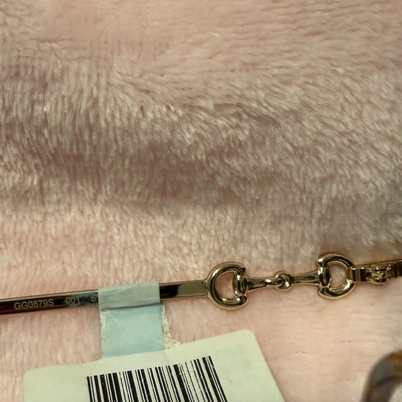 Gucci Sunglasses - Picture 6 of 7